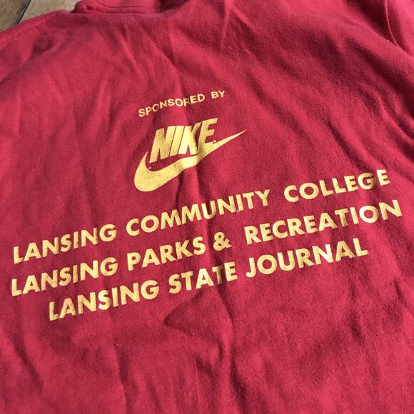Lansing Community College Womens 10K Meter Run Vintage Tee Shirt EUC Medium - Picture 4 of 5
